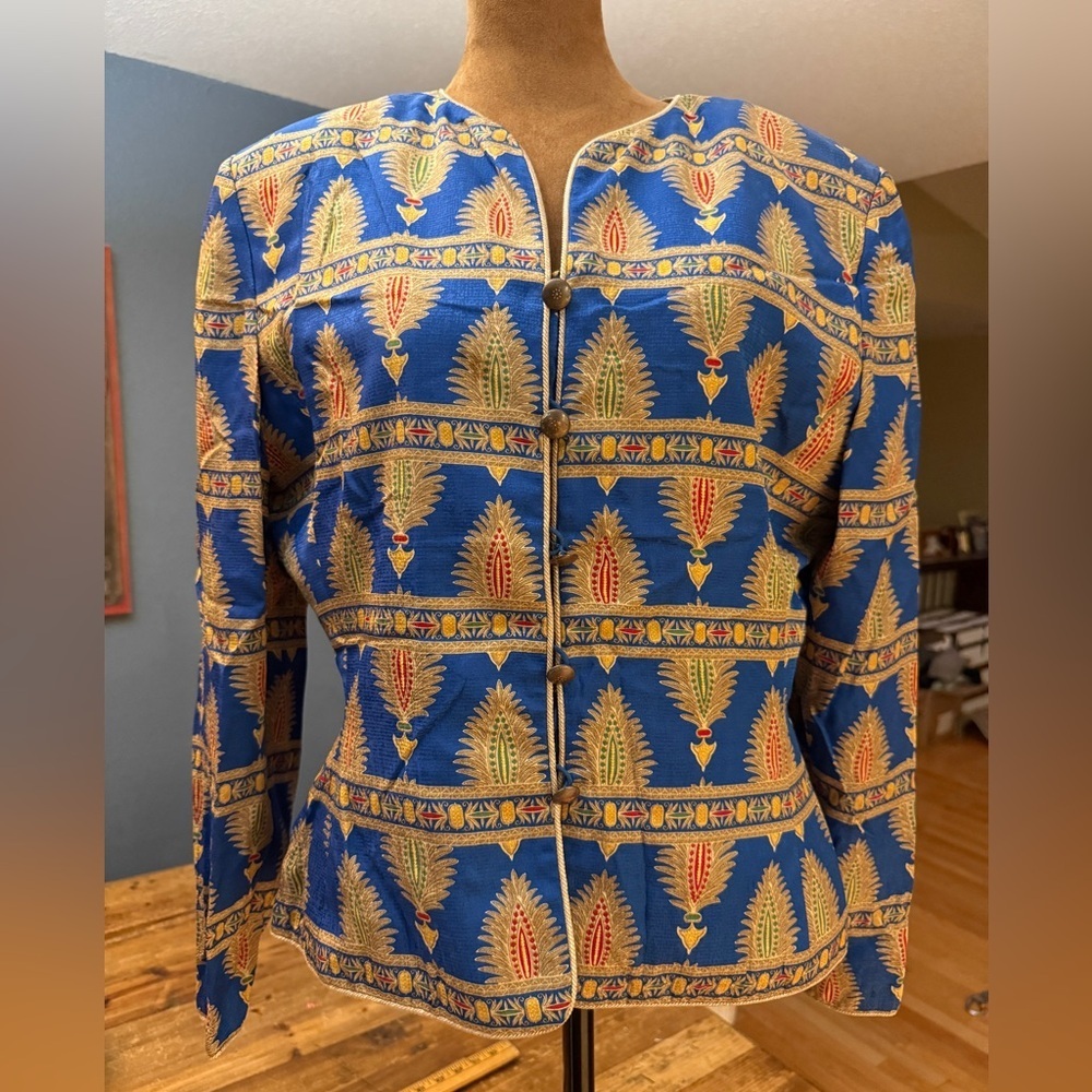 VTG Adrianna Papell Blue and Gold Patterned Blouse 100% Silk